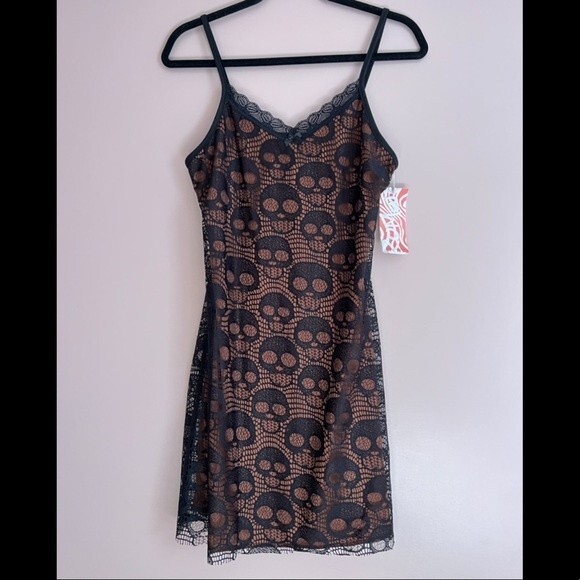 NWT Skull Lace Mini Dress Halloween Goth Grunge Fall Black Slip Medium Large M L - Picture 5 of 16